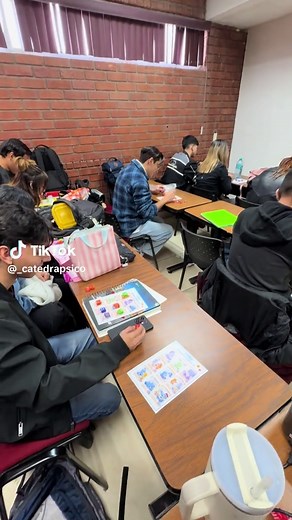 Actividades Creativas de Retroalimentación Post-Exposición
