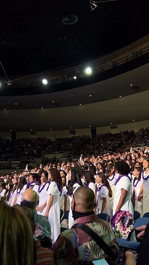 A snippet of the sophomore’s performance at the Kamehameha Schools Song Contest! So incredibly beautiful and talented! You can watch more of the event at HawaiiNewsNow.com or watch the broadcast live on K5! #hinews #hnn | Hawaii News Now