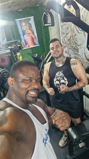 RAUL GUILHERME / TREINADOR on Instagram: "Treinão Full na caverna @studiotysontigre Coach @tysontigre #rumoaospalcos🏆 #fisiculturismo #esmagaqcresce #foco #bodybuilder"