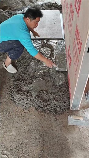 Porcelain tile installation - mortar application process
