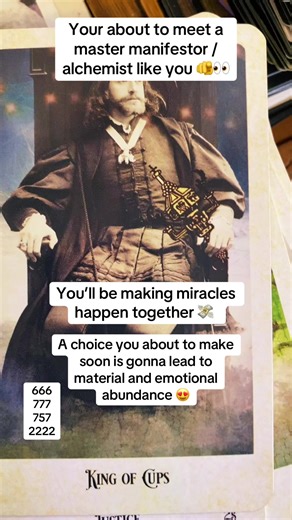 Watch you now 😍 #tarottok #tarotreading #love #abundancemindset