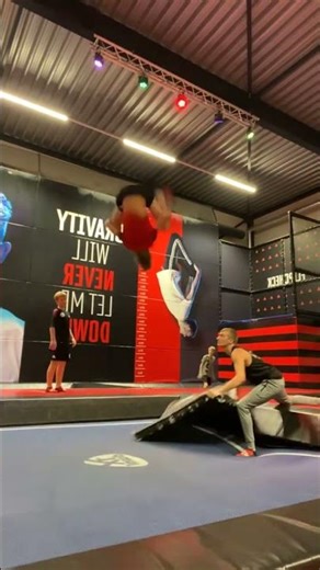 Triple kaboom landed! follow ‪@Bryanfreejump‬ for more!#flipping #flip #flippingfeed #trampoline