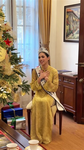 Chelsea Fernandez's Heartfelt Visit to the Philippine Embassy in Hanoi