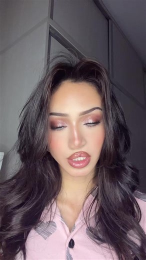 Vidéos de LUXY (@luxy_le_petit_papillon) avec son original - DJAPONI93