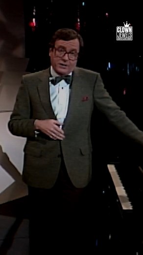 There's nothing more romantic than talking political strategy. 🎥: Mark Russell, 'Robert Klein Time' (1988) Love this clip? Subscribe to Clown Jewels on YouTube for more classic comedy! #MarkRussell #PillowTalk #PoliticalStrategy #StandUp #ClassicComedy #Comedy #Jokes | Clown Jewels