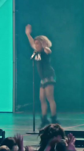 Me he enamorado de un fan en vivo: ¡Descubre los pasos de Flans y Pandora en #InesperadoTour!