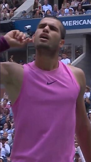 Alcaraz bringing the MAGIC! 🪄