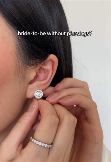 SANS TROU • Clip-on Earrings on TikTok