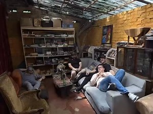 Don’t you feed the baboons. Last Bones show at @the_linden_irish this Friday 5 Dec. @miss_allerston on the decks afterwards. 🎥 @claudine_van_der_walt | The BLACK CAT BONES