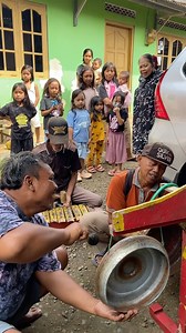 5.3K views · 5.4K reactions | Nyong arep gawe grup ebeg藍 sing arep ndaftar melu grup ya gari siap siap mendeme mangan bedogol gedang藍藍 | Tarmizi Balungwesi | Facebook