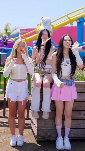 186K views · 7.1K reactions | Whose outfit is better?  @the_xo_team | XO TEAM | Facebook