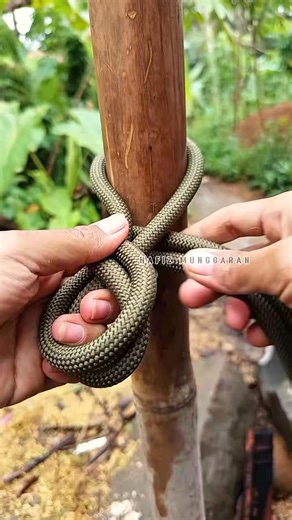 The easiest way.. The figure eight on a bight 👍 #knot #tricks #rope #tutorials #viral #climbing #fyp #survive #fblifestyle | Hafiz Munggaran