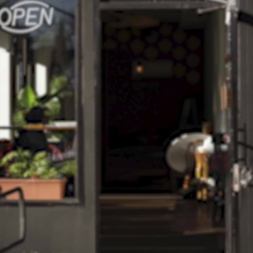 Earn a $200 bonus after qualifying purchases when you apply directly with Chase, and 1.5% cash back on everything you buy. | Chase