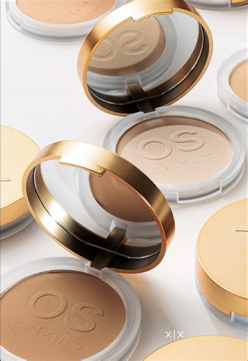 @andreacalderoonf te cuento todo lo que necesitas saber sobre nuestro Pressed Powder cómo aplicarlo según el acabado que buscas: ▫️ Con brocha: más ligero, difuminado y natural. ▫️ Con esponja: mayor cobertura y efecto más pulido. La técnica transforma el producto. Y cuando sabes usarlo, el acabado habla por sí solo. Descubre cuál es tu forma ideal de aplicarlo y eleva tu rutina 💫 #maquillaje #oscxlxurs #parati #aplicaciondepolvo