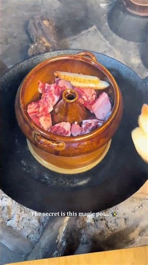 She Makes Soup WITHOUT Adding Water! 🤯 This Ancient Pot is Magic! #cooking #food