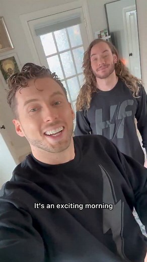 This morning, Ryan and I worked out with me! (Yes, you read that right.) My Taylor Swift-inspired HIGH Fitness class just dropped on the HIGH Fitness app, so we decided to do it together at home. Spoiler: it’s way harder than you’d think, but SO much fun. We were sweating, dancing, singing at the top of our lungs, and laughing the whole time. I might be biased, but this class is a blast—if you love Taylor and want to break a sweat, this one’s for you! And don’t worry—I may have thrown in a backf