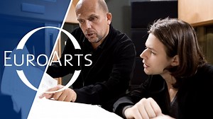 A unique performance of Mozart's Piano Concerto K. 482 by David Fray from Abbey Road Studios in 2010. We have selected the finale to share with you, but don't miss the complete work on YouTube. You can find it here: https://youtu.be/Y9JVZECfydw | EuroArts Music