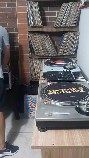 Pastor lopez y Tonald Gutiérrez #ClasicosPorSiempre #Viejoteca #vinilos #CumbiaTropical #Tropical #cumbias #cumbia | DJ Fabián Toscano