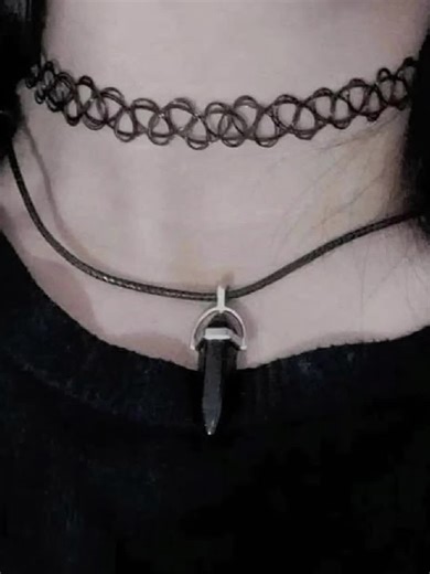 Exploring the 2016 Yeemo Aesthetic