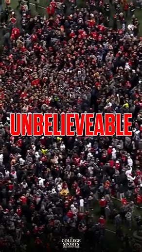 Ohio State-Penn State 2017 was a MOVIE 🤯 The Buckeyes made an UNREAL comeback thanks to a HEROIC 4th quarter performance by JT Barrett 🔥 ➖ 13/13 ➖ 170 YDS ➖ 3 TDS #ohiostate #osu #buckeyes #gobuckeyes #collegefootball | The College Sports Company