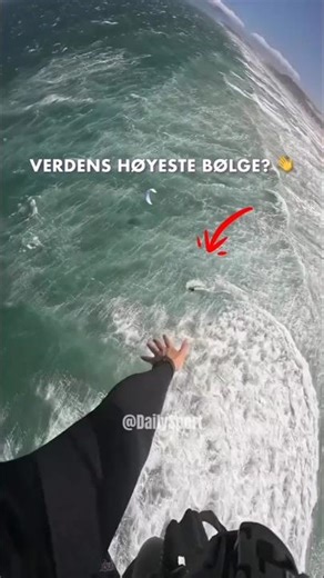 Landing a Skydive in the Middle of the Ocean!😱🏄