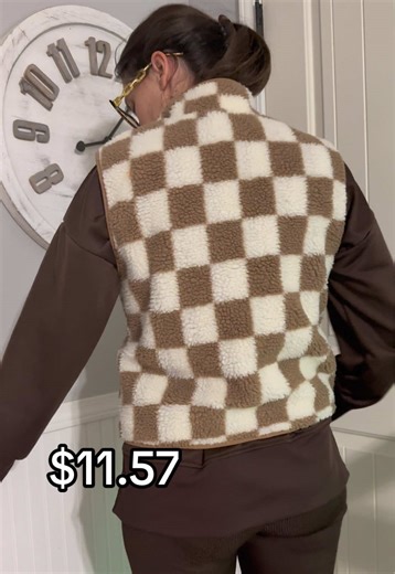 Stylish Sherpa Vest for Fall Fashion