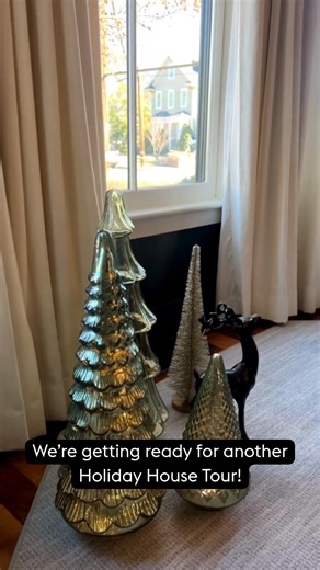 As we count down the days to this year's Holiday House Tour on Saturday December 6, we are remembering the spectacular homes from last year! Get your tickets today at concordmuseum.org | Concord Museum