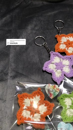Bini Flower Keychain Crochet Tutorial