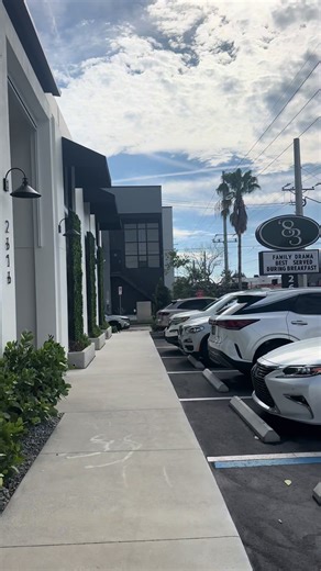 Lunch Date at 1983: A Dining Experience in Tampa