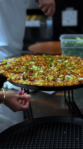 🍕 Welcome to Tandoori Pizza – Where East Meets West!