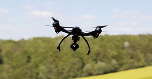 MIT Develops Drone That Frames the Perfect Shot While Avoiding Objects