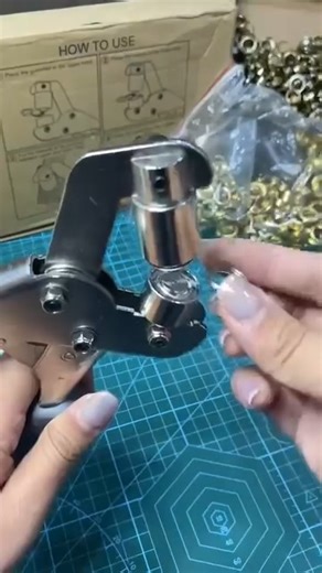 🔧 Your mobile hole-punching partner! Perfect for leather, tarps & cardboard - anytime, anywhere! 🛒Order here👉 https://awebon.com/products/grommetkit | HandyPro USA