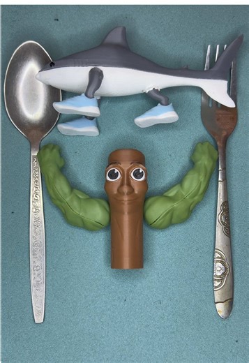 Creating Siren's Head from Squid Game Toys with Liquid Metal