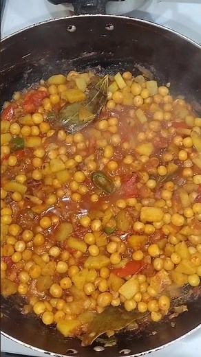 Chana Aloo Curry Recipe (Chickpea and Potato Curry)😋🌶️ #shorts#shortsfeed #odiasong#viralvideos#food