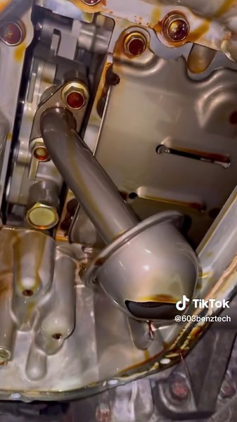 Oil pan replacement in 30 seconds #fyp #automotive