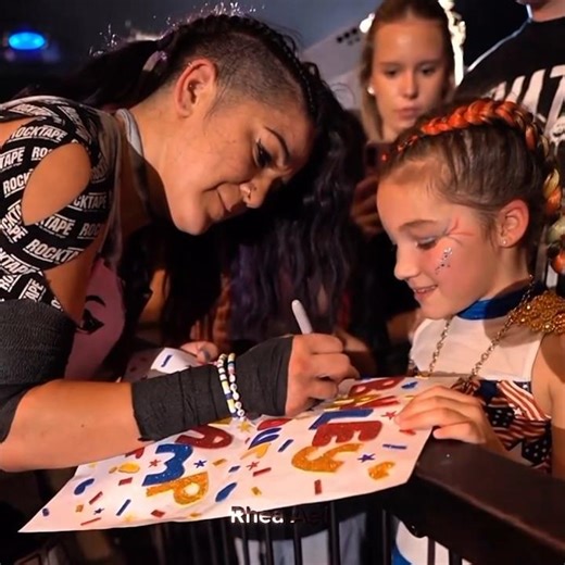 Bayley enjoy moment with small child 💔🤢🥰 shorts edits WWE #bayley #ytshorts#enjoyment #wwe