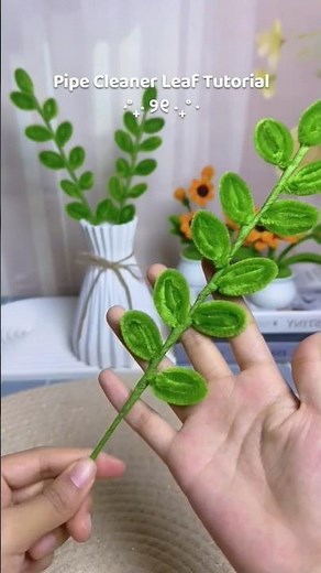 diy pipe cleaner leaves | easy craft for beginners | fuzzy wire flowers #handmadegifts #craftshorts