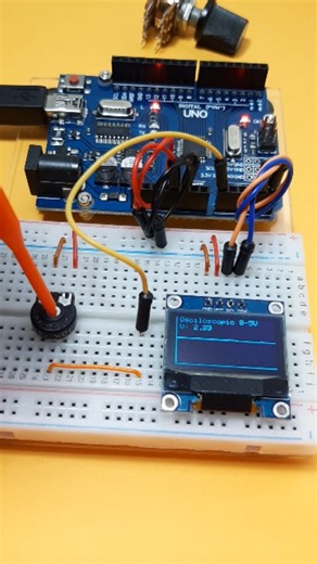 Pléyades IT 🔋 Electronics on Instagram: "Basic oscilloscope for 5V voltages. UNO R3, 128x64 OLED display and 10k potentiometer. #arduino #arduinoproject #arduinoprojects #electronics #electronicsgeek"