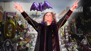 1.3M views · 36K reactions | Rock legend Ozzy Osbourne was privately laid to rest by his family at his home in Buckinghamshire, England, following his public procession through his hometown of Birmingham. | Entertainment Tonight | Facebook
