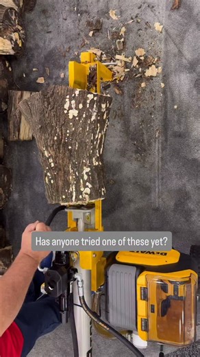 47K views · 705 reactions | Flexvolt log splitters...anyone used them yet? Available in a 9 ton & 20 ton models. These have been available for over a year now. @dewalttough #firewood #logsplitter | TOOLS by Design | Facebook