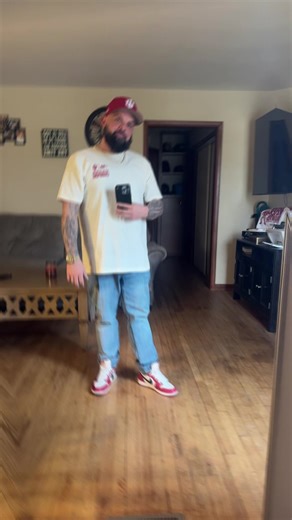 almost_famous (@almost_famous)’s videos with so many pretty people under this sound omg - m