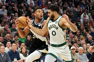 Is Jayson Tatum playing tonight against Milwaukee Bucks? Latest injury update for Celtics' All-Star (April 9)