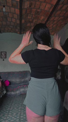 Indoor Dance Moves: Fun and Engaging Gestures