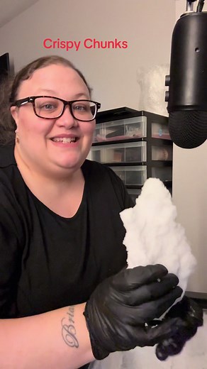 Crispy Chunks ❤️ #odlysatisfying #iceeatingvideos #chunks #frost #fyp