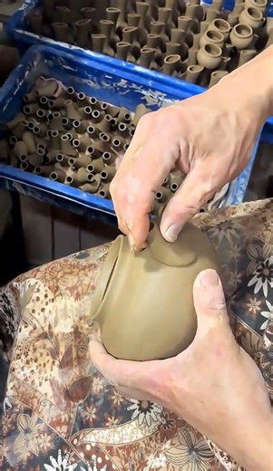 The Ceramic Teapot Spout Joining Technique Mastered Over Years #PotteryArt #CeramicTechnique