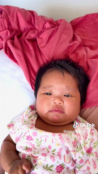 Tickle the Neck: Adorable Baby Laughs and Cries