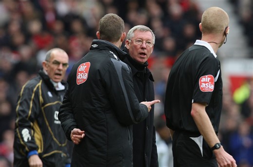 Sir Alex Ferguson 'lost his temper' at Man Utd legend and his five-word message led to key change at Old Trafford