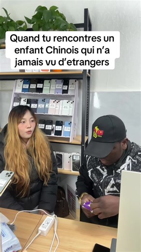 Meeting a Chinese Child Who's Never Seen Foreigners