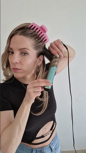 how to EASILY CURL YOUR HAIR with FLAT IRON 🩷🦩