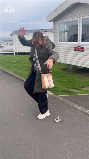 782K views · 4.5K reactions | Her survival instinct kicked in  | Daily Mail Video | Facebook